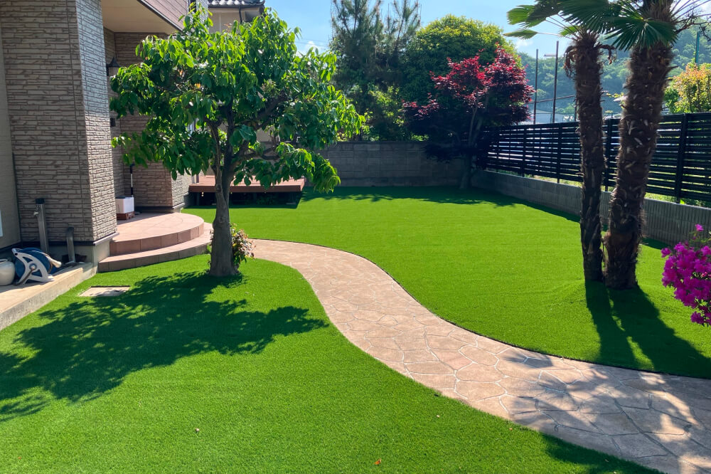 個人宅の人工芝の施工