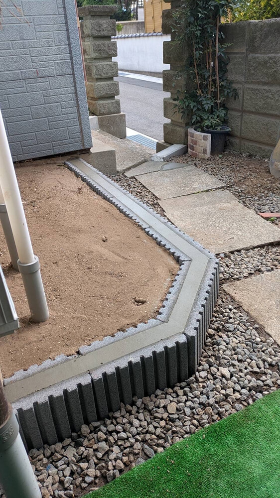 花壇のリニューアル