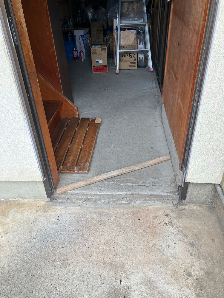 ドアの補強修理